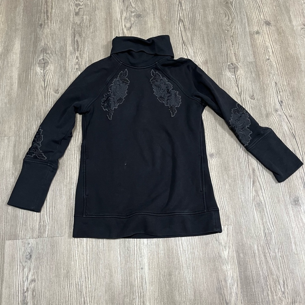 Lulemon Tunic Sweatshirt size 4